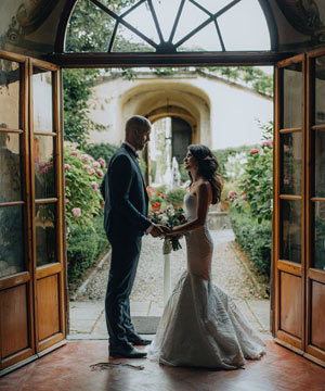 A romantic tuscany wedding in a 13th century villa